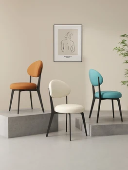 İtalyan Tarzı yemek sandalyeleri Modern Minimalist Karbon Çelik Sandalyeler Oturma Odası Arkalığı Eğlence Dışkı Makyaj Koltuğu Ev Mobilyaları