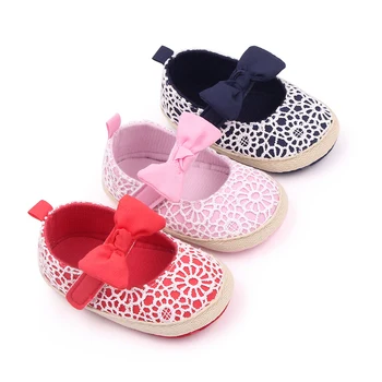 Yenidoğan Moda Bebek Kız Flats Ayakkabı Yürüyüş Kaymaz Nakış Prenses İlk Yürüteç İlmek Bebek Beşik Ayakkabı