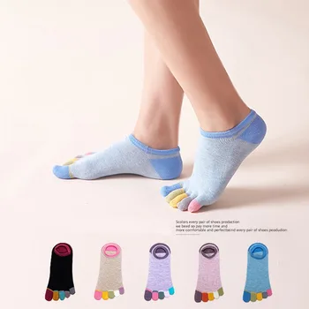 3 Çift / grup kadın Beş Parmak Çorap Kısa Kollu Bahar Yaz Renkli Pamuk Görünmez Tekne Çorap Kontrast Bölünmüş Ayak Çorap
