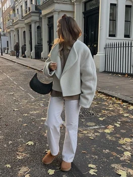Moda Beyaz Kısa Ceket Kadın Uzun Kollu Açık Dikiş V Boyun Gevşek Kadın Ceket 2023 Kış Katı Yün Hırka Bayan Mont