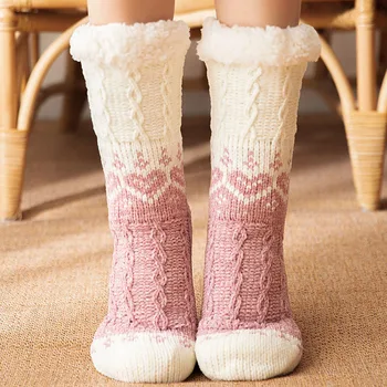 Çorap Kadın Kış Sıcak Peluş kaymaz Kavrama Yumuşak Bulanık Kat Kadın Kabarık Kalp Aşk Rahat Uyku Kısa Terlik Çorap Komik