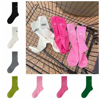 Renkli Pembe Çorap Hip Hop Mektup Katı Buzağı Çorap Orta Tüp Çorap Harajuku Mektup Ekip Çorap Spor