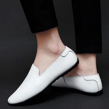 Daireler erkek resmi ayakkabı Hakiki Deri Yüksek Kaliteli Erkek Loafer'lar Lüks Marka erkek ayakkabısı Elbise Ayakkabı Erkek Rahat sürüş ayakkabısı