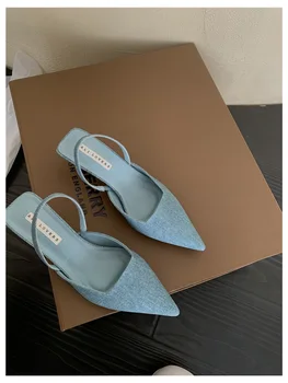 2023 Lüks sandalet Slingback Sandalet Kadın Düşük Topuklu Ayakkabı Pompaları Zarif Sivri Burun Kadın Katır Elbise Slaytlar Sandalias Mavi