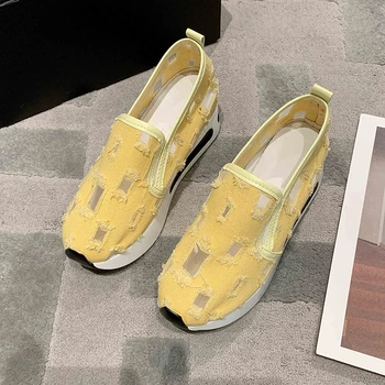 Kadın ayakkabısı Satılık Yeni Tenis Ayakkabıları Kama Delikli Slip-on Örgü Platformu vulkanizasyon ayakkabı Nefes Hafif Spor Ayakkabı