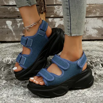 Zarif kadın ayakkabısı Kadın Sandalet Hafif Takozlar Ayakkabı Kadınlar İçin Retro Denim Renk Eğim Topuk Burnu açık Kalın Alt Ayakkabı