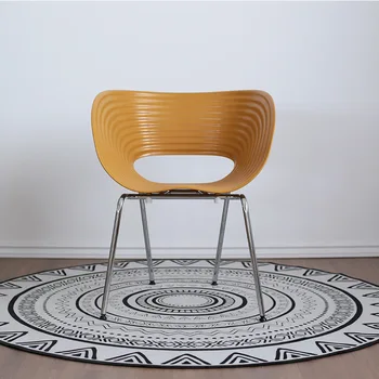 Iskandinav Vintage Yaratıcı Oturma Odası Sandalye Ev Tasarımcı Moda Yemek Sandalyesi Eğlence Konferans Poltrona Minimalist Mobilya