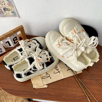 Kadın Ayakkabı 2023 İlkbahar Sonbahar Nefes Rahat Kore Versiyonu Püsküller Tüm Maç Sneakers Dantel-up İlkbahar Sonbahar Sığ