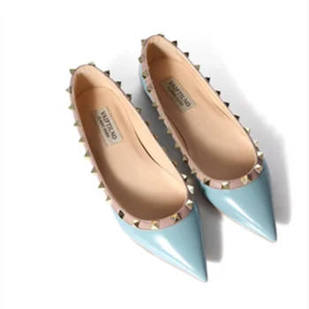 Lady Parlak Patent Deri Flats Perçinler İle Yüksek Kalite moda ayakkabılar Bahar Sivri Burun Geniş Uydurma Avrupa Ve Amerikan