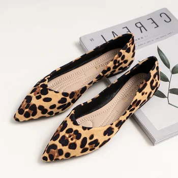 Artı Boyutu Yeni Kadın Slip-on Loafer'lar İlkbahar Yaz Moda Leopar Düz rahat ayakkabılar Kız Sivri Burun Tekne Ayakkabı