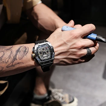 Moda Chronograph Saatler Erkekler için Moda Askeri Spor Silikon kayışlı kol saati Otomatik Tarih Su Geçirmez quartz saat засы