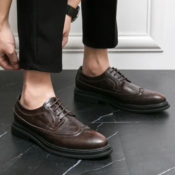 Deri erkek Elbise Ayakkabı lace up moda Erkek Rahat Oxford Ayakkabı açık Moccasins Erkek Ayakkabı düğün parti ayakkabıları Erkekler için