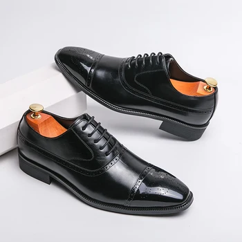 Lüks Oyma Oxford Ayakkabı Erkekler için İş Düşük üst giysi Ayakkabı Erkekler Düğün Moccasins Homme Ofis deri ayakkabı Adam Moda