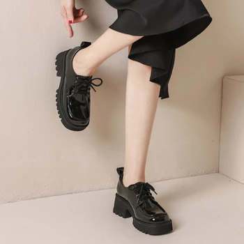 Kadın ayakkabısı Satılık 2023 Moda Lace Up Yeni kadın Yüksek Topuklu Yeni Stil Platformu Yüksek Topuklu Katı Yuvarlak Ayak Ayakkabı Kadın